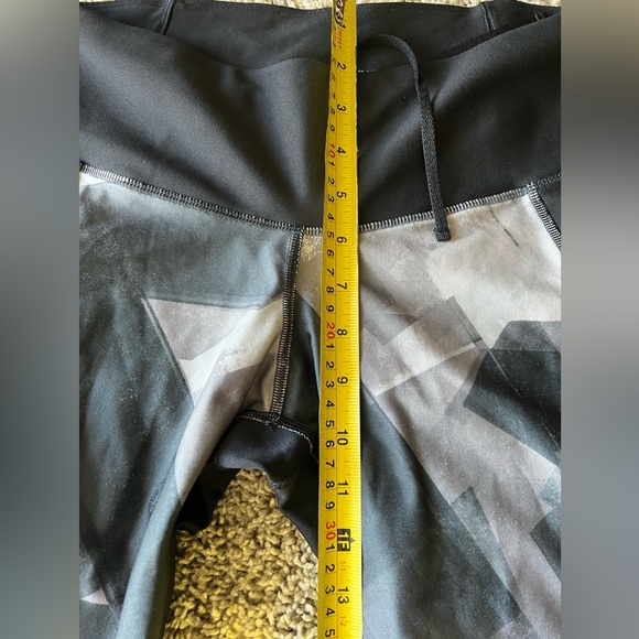 Under Armour Fly Fast Compression Black Multicolor Yoga Run Gym Tights Medium - Picture 8 of 9